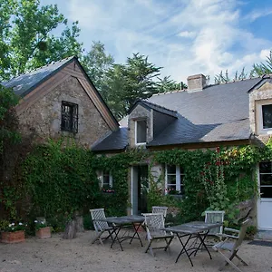 Manoir Des Eperviers Frühstückspension Quéven